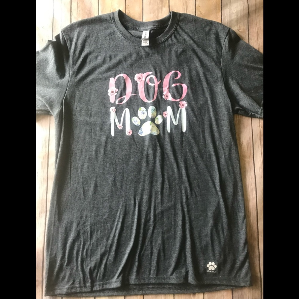 Dog Mom T-Shirt